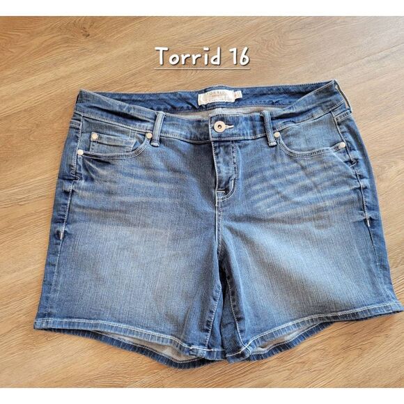 Torrid jean shorts denim size 16 stretchy womens - Picture 8 of 8